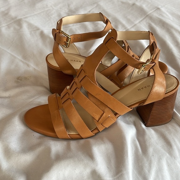Sale 🔥 Cole Haan Tan Beige Leather Sandals w Heels. EUC - Picture 4 of 5
